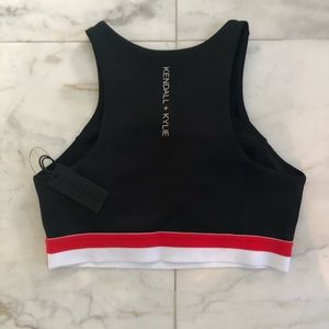Fitted Kendall + Kylie workout set (bra+leggings)